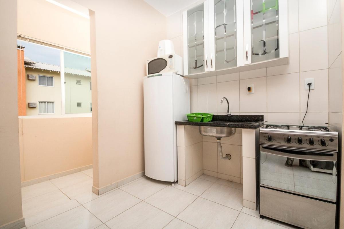 Апартаменты Residencial Melfi 3 Ap 6 Бомбиньяс Экстерьер фото